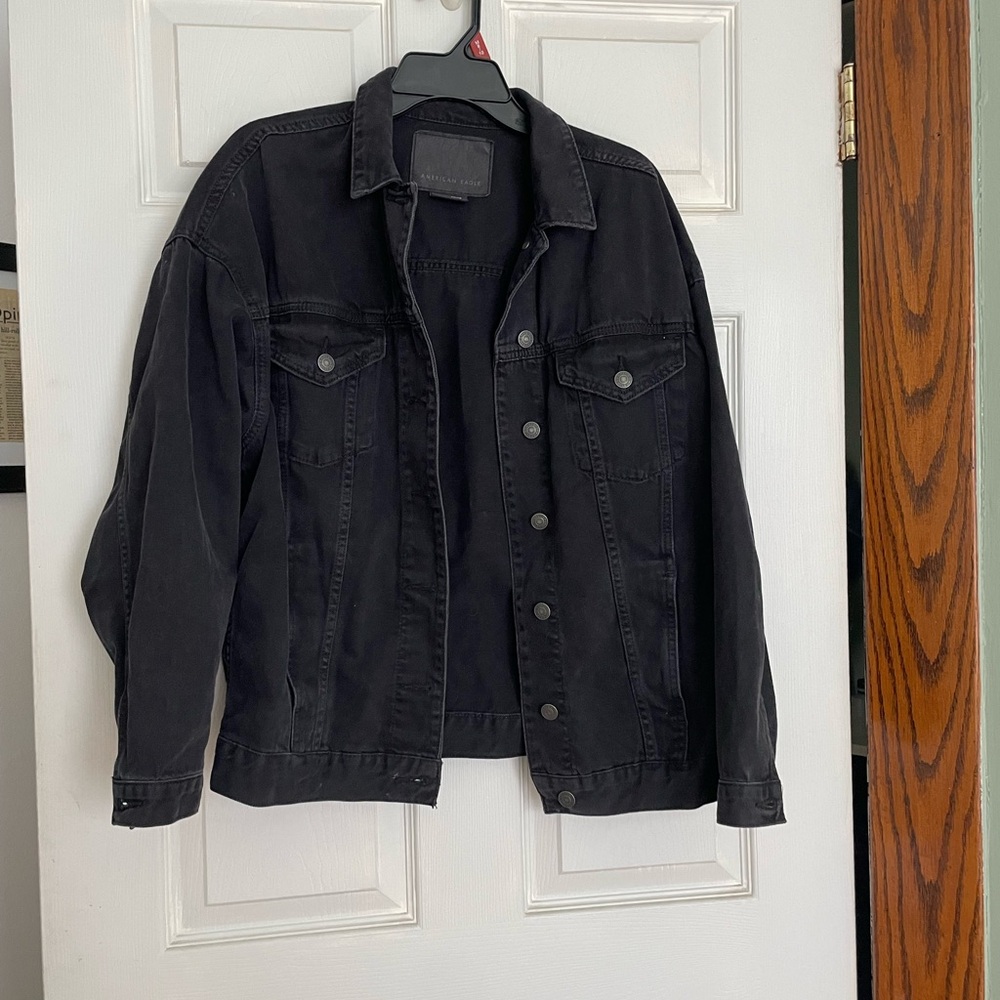 Black oversized denim jacket American Eagle women’s